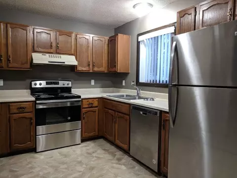 407 W Fir Ave, Fergus Falls, MN 56537