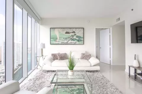 501 Brickell Ave, Miami, FL 33131