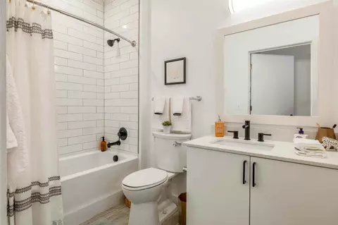 3950 Garden City Dr, Hyattsville, MD 20785 photo 41