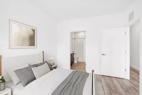 3950 Garden City Dr, Hyattsville, MD 20785 photo 10