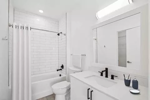 3950 Garden City Dr, Hyattsville, MD 20785 photo 17