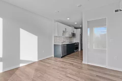 1421 Harvard Ave, Seattle, WA 98122 photo 28