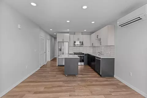 1421 Harvard Ave, Seattle, WA 98122 photo 25