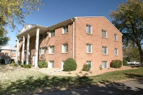 13701 1370113709 1372513733103 Wentworth Ave, Burnsville, MN 55337