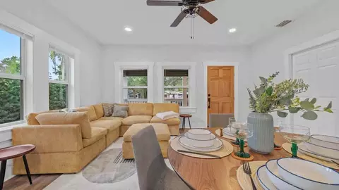 1007 E Comanche Ave, Tampa, FL 33604