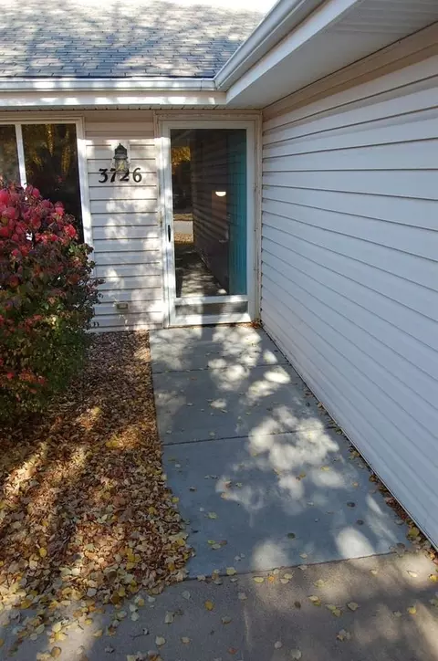 3724 Clover Cir, Lincoln, NE 68516