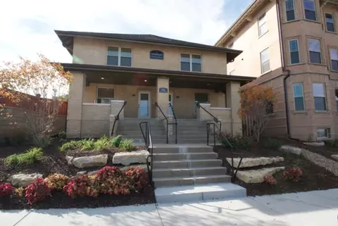 806 Park Ave, Omaha, NE 68105