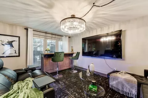 6011 Gaston Ave, Dallas, TX 75214