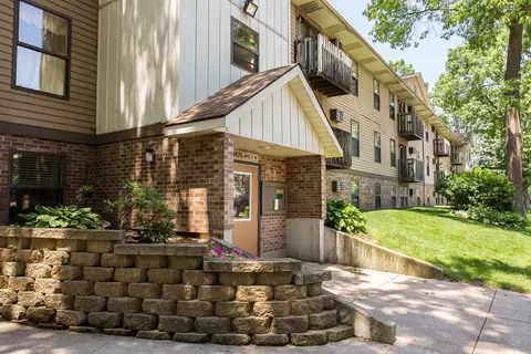 3475 Woodward Ave SW, Wyoming, MI 49509
