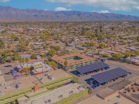 665 N Jefferson Ave, Tucson, AZ 85711 photo 16