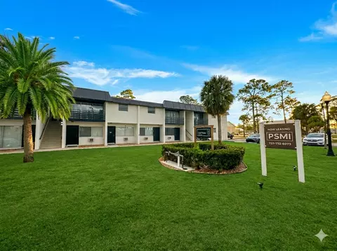 1852 Golfview Ave, Fort Myers, FL 33901