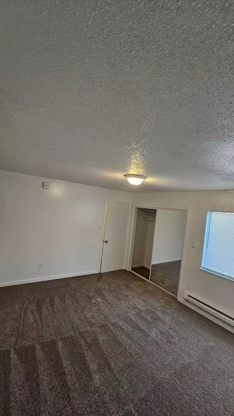 330 Alemany Blvd, San Francisco, CA 94110 photo 2