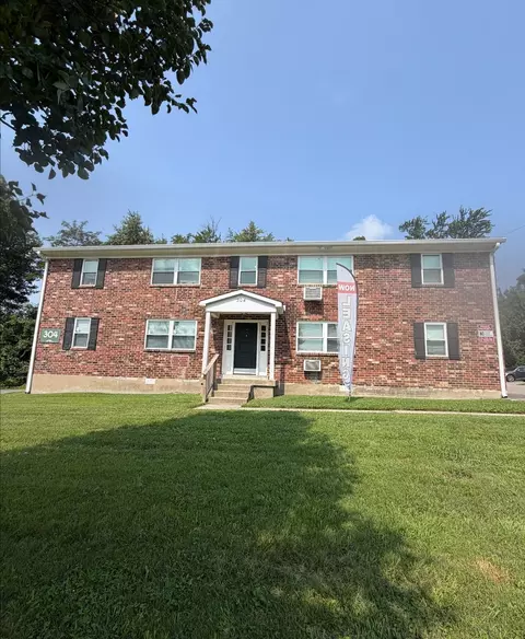 300 Meadowood Ct, Louisville, KY 40214