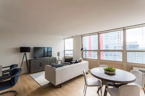 2101 S Michigan Ave, Chicago, IL 60616 photo 5