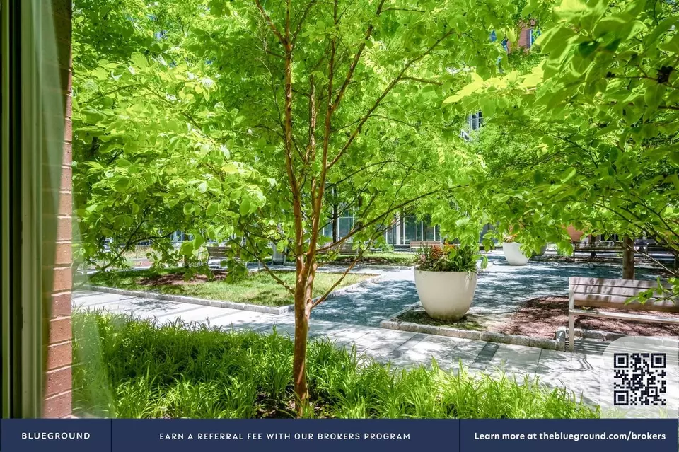  2221 I St NW, Washington, DC 20037 photo 45