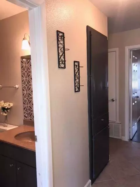 3031 Eisenhauer Rd, San Antonio, TX 78209