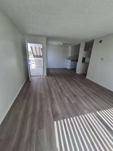 489 S Chatham Cir, Anaheim, CA 92806