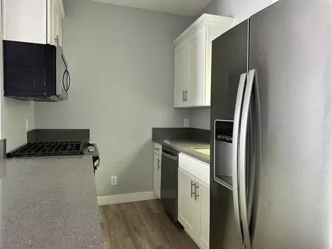 845 E 6th St, Long Beach, CA 90802 photo 17