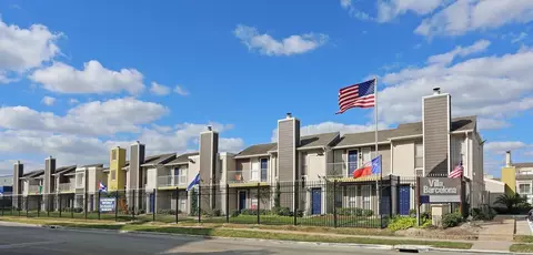 7222 Bellerive Dr, Houston, TX 77036 photo 3