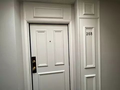 3546 Hughes Ave, Los Angeles, CA 90034