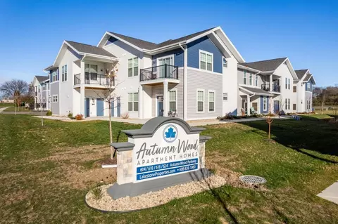 610 Autumn Wood Pkwy, Deerfield, WI 53531