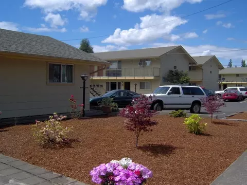 151 Maple St, Junction City, OR 97448