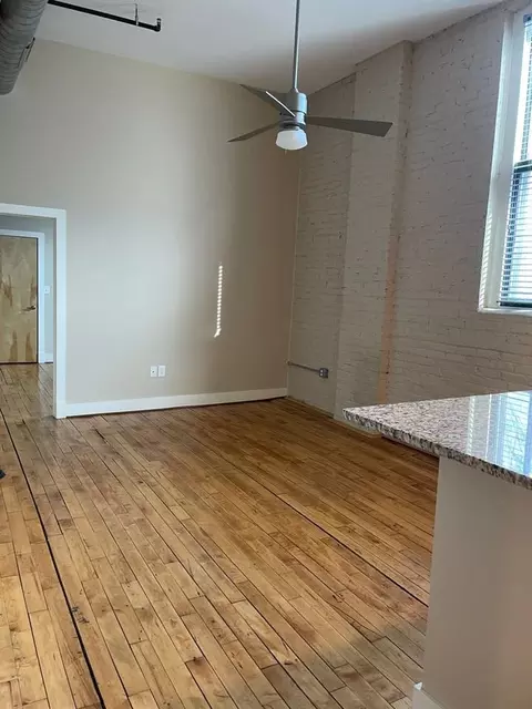 612 Commerce St, Lynchburg, VA 24504 photo 7
