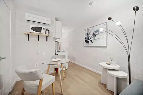 1425 P St NW, Washington, DC 20005 photo 5