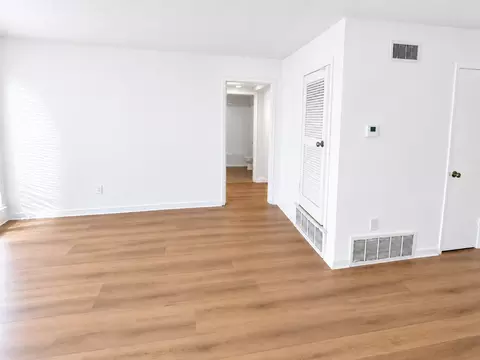 2783 Beverly Hills Rd, Memphis, TN 38128