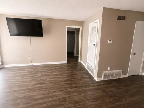 2783 Beverly Hills Rd, Memphis, TN 38128