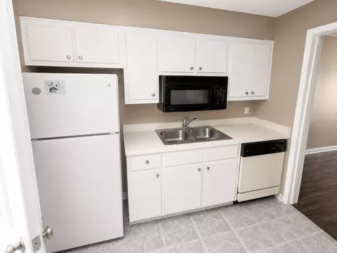 2783 Beverly Hills Rd, Memphis, TN 38128