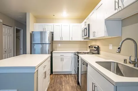 3023 1st Ave, Seattle, WA 98121 photo 2