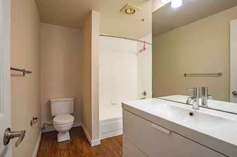 3023 1st Ave, Seattle, WA 98121 photo 13