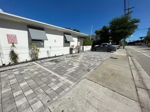 Undisclosed, Miami, FL 33138 photo 17