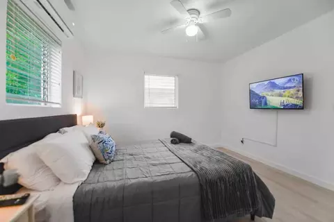 Undisclosed, Miami, FL 33138 photo 13