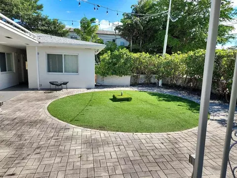 Undisclosed, Miami, FL 33138 photo 2