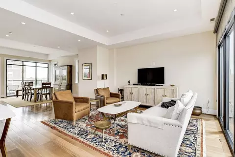 1425 P St NW, Washington, DC 20005 photo 3