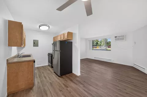1640 9th St, White Bear Lake, MN 55110