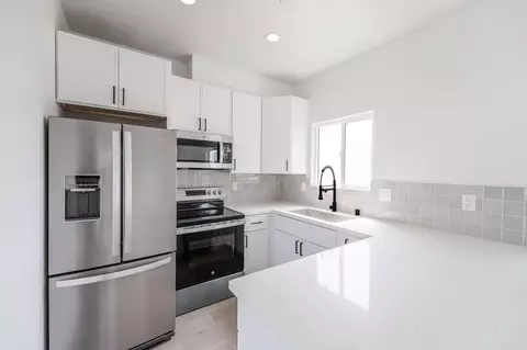 2860 Webster Ave, San Diego, CA 92113 photo 10