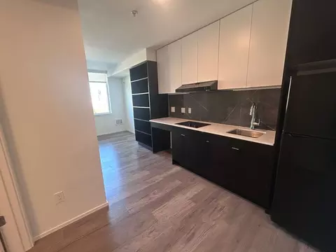 1103 Summit Ave, Seattle, WA 98101 photo 2