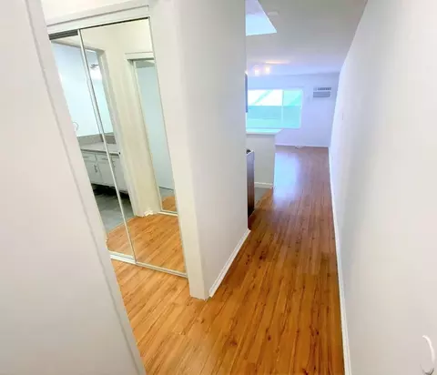 1645 Winona Blvd, Los Angeles, CA 90027 photo 6