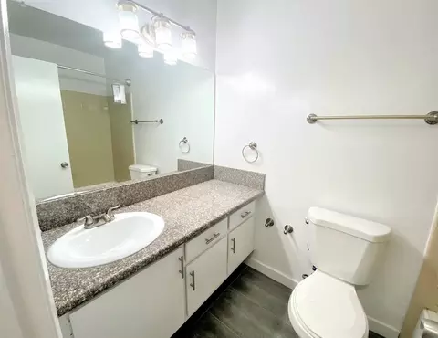 1645 Winona Blvd, Los Angeles, CA 90027 photo 11