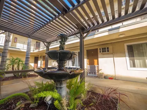 1645 Winona Blvd, Los Angeles, CA 90027 photo 18