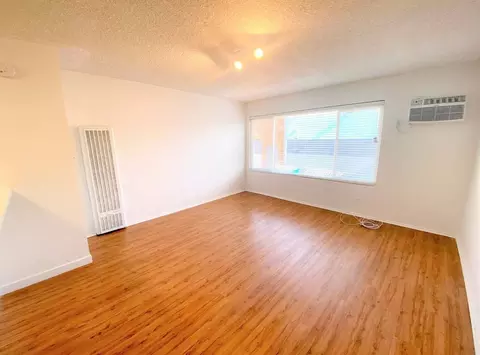 1645 Winona Blvd, Los Angeles, CA 90027 photo 4