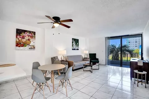 777 NW 155th Ln, Miami, FL 33169