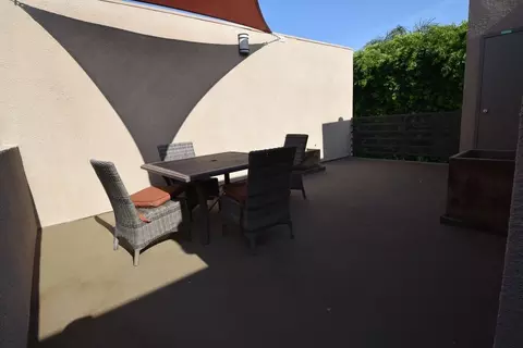 21306 Parthenia St, Los Angeles, CA 91304 photo 7