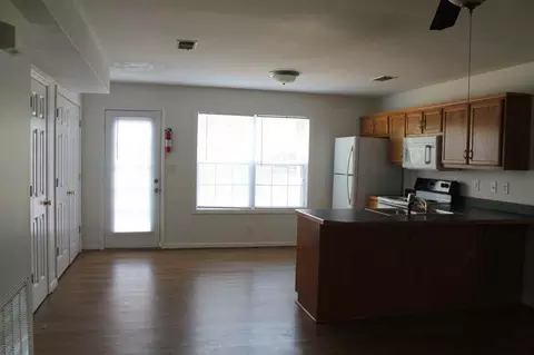255 Senator Dr, Clarksville, TN 37042