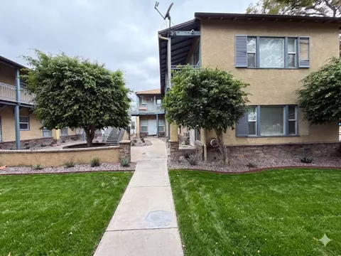 202 E Walnut St, Santa Ana, CA 92701
