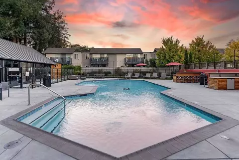 1070 Reed Ave, Sunnyvale, CA 94086 photo 2
