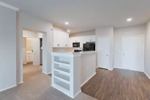6850 Granbury Rd, Fort Worth, TX 76133
